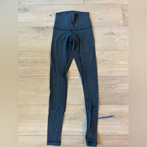 Dark gray Lululemon leggings